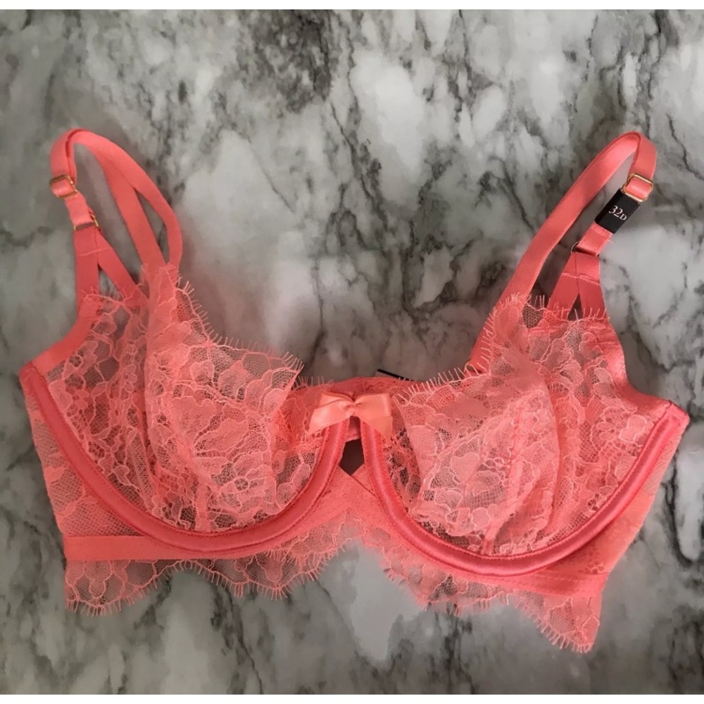 NWT Victoria's Secret Very Sexy Lace 32D Bra - Picture 2 of 8